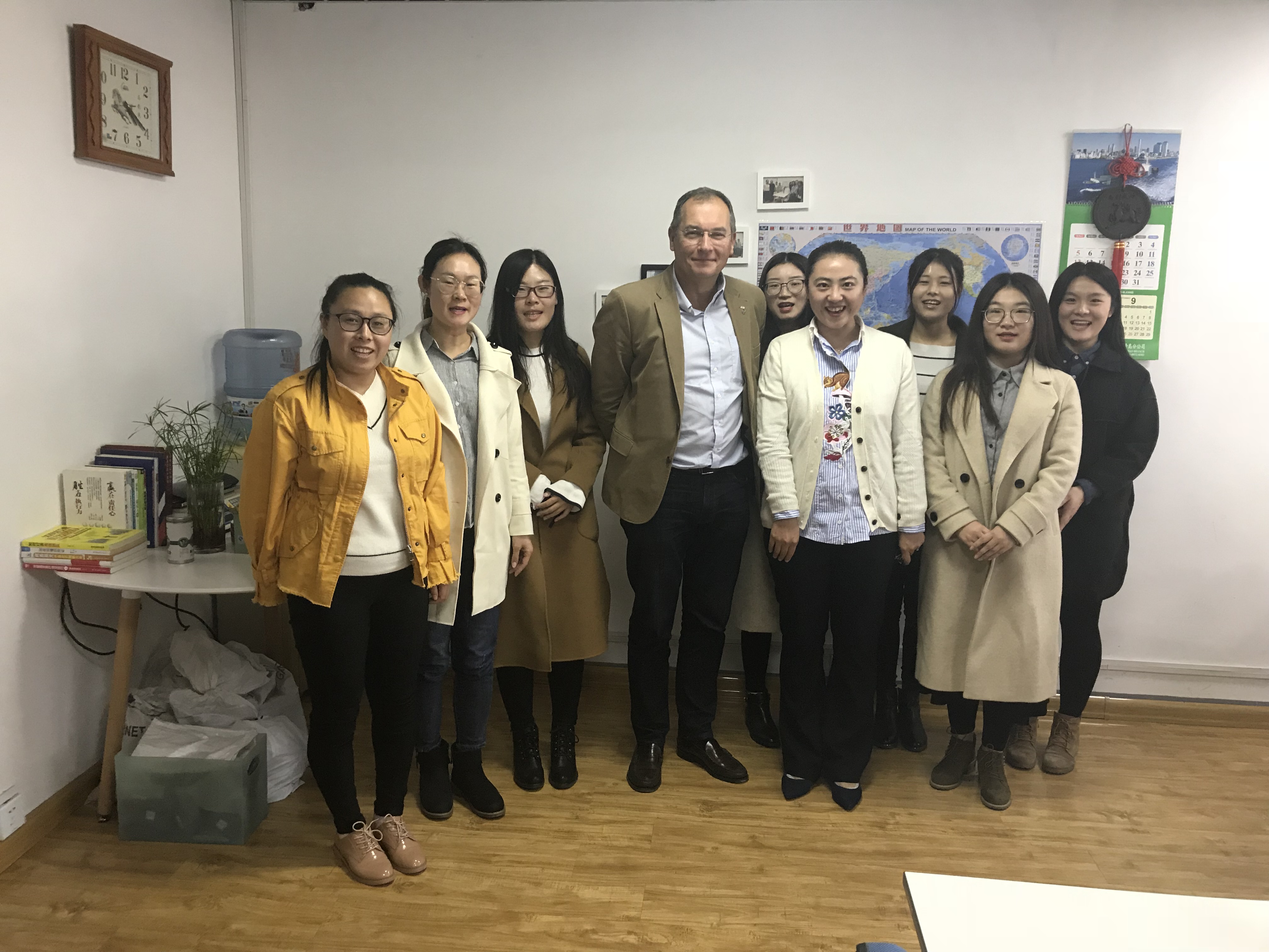 Our French customer visited us on October 30, 2018,we have a good communication about garnet sand